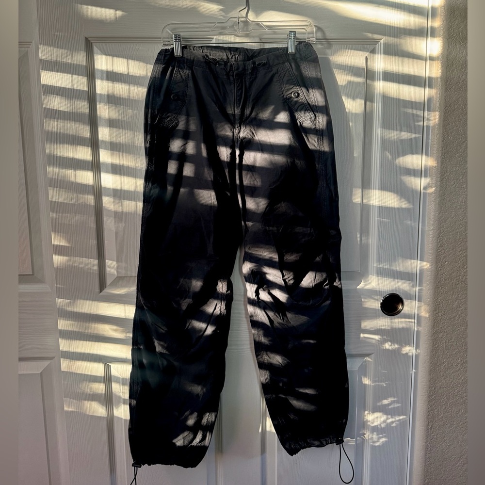 American Eagle Snappy Stretch Parachute Pant